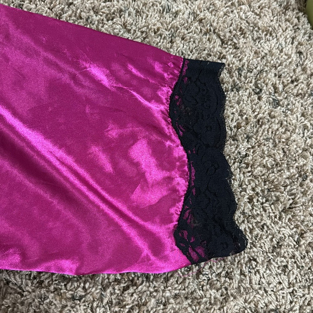 Frederick’s of Hollywood Robe - Picture 5 of 6